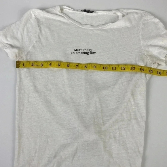 3/$15 Minimalist Casual Graphic light weight tie back white tee  short sleeve XS - Picture 9 of 10